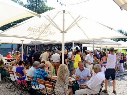 Foto: Biergarten im Schlossgarten