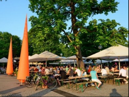 Foto: Biergarten im Schlossgarten