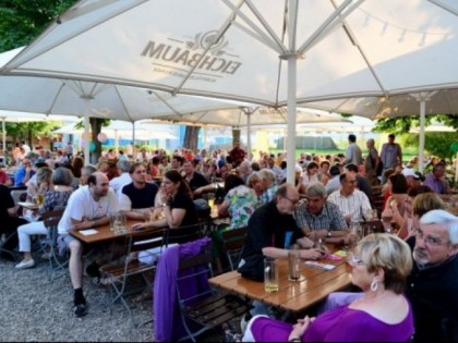 Foto: Biergarten im Schlossgarten